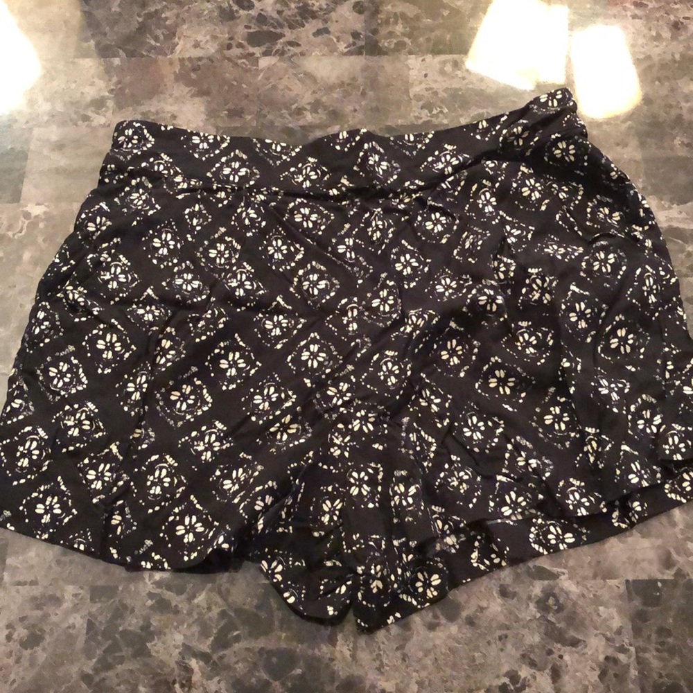 Black & Cream shorts